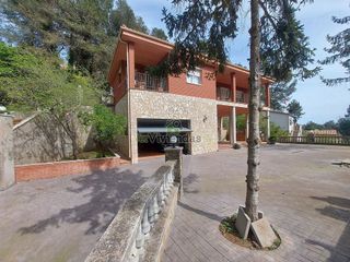 Chalet en venta en Vallirana