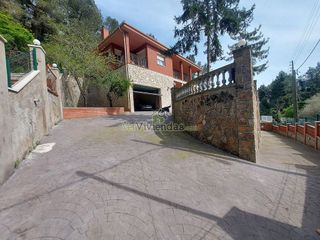Chalet en venta en Vallirana