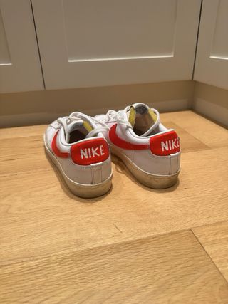 Nike Blazer Low Blancas Rojas Talla 43