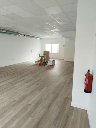 Local comercial en alquiler en Riba-roja de Túria