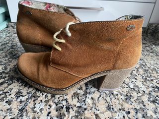 Botines de piel marrones