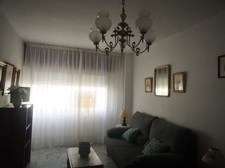 Piso en alquiler en La Buhaira en Sevilla