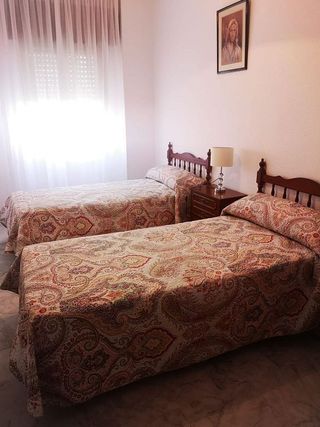 Piso en alquiler en La Buhaira en Sevilla