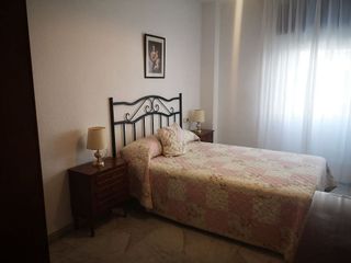 Piso en alquiler en La Buhaira en Sevilla