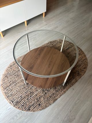 Mesa centro cristal y madera + alfombra yute