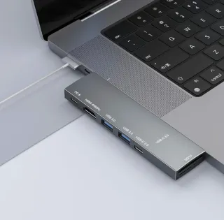 Hub USB-C 8 in 2 per MacBook