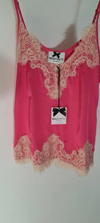 Camiseta lencera NoSecrets encaje