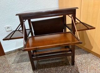 Mesita de salón de madera