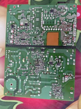 Lote placas madrde fuente etc TV Qilive Q.55 181