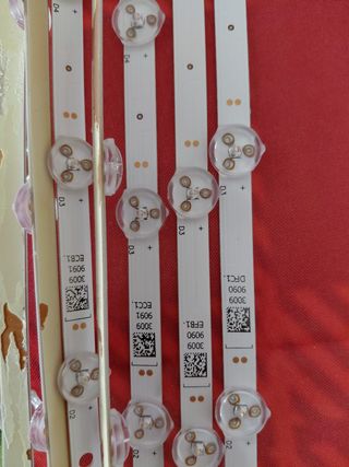 Lote placas madrde fuente etc TV Qilive Q.55 181