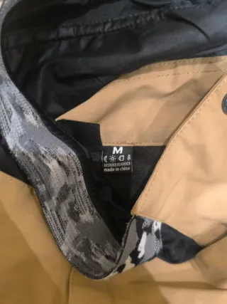 Pantalón Picture Beige y Negro talla M.