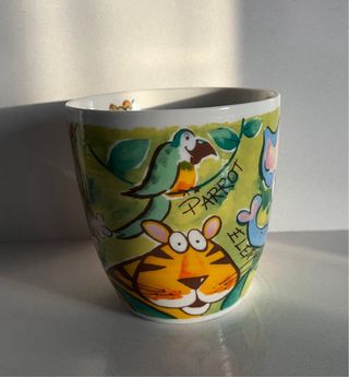 Taza de porcelana Holanda con diseño de animales