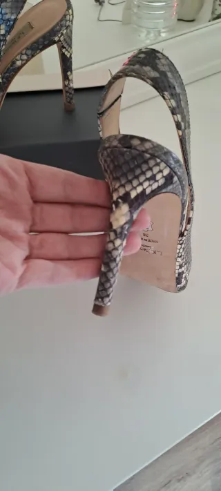 Zapatos tacón serpiente LK Bennett