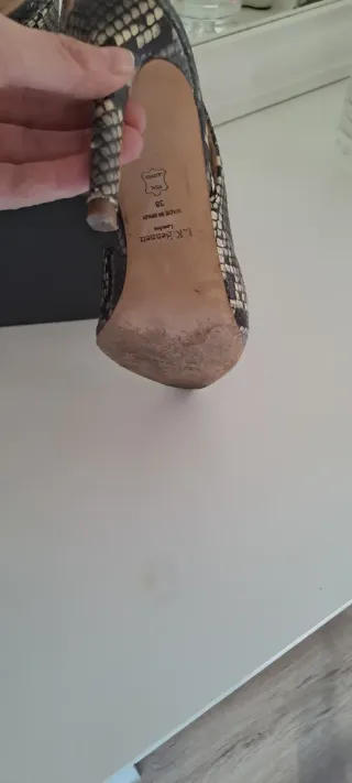 Zapatos tacón serpiente LK Bennett