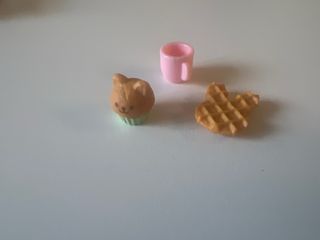 Silvanian Families Conejo, Ardilla y Gato