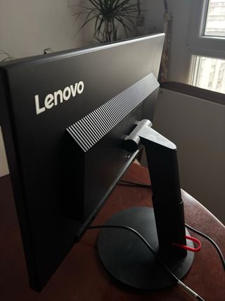 Monitor Lenovo ThinkVision pantalla plana 24''