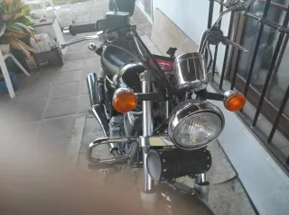 Suzuki Marauder 125 Negra