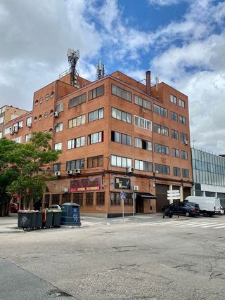 Local comercial en alquiler en San Andrés en Madrid