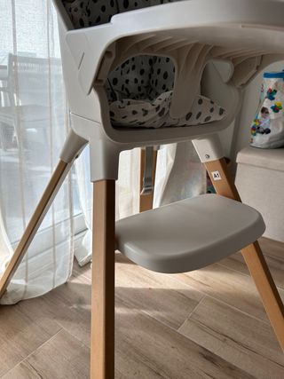 Trona Twistshake Ultraligera con Bandeja