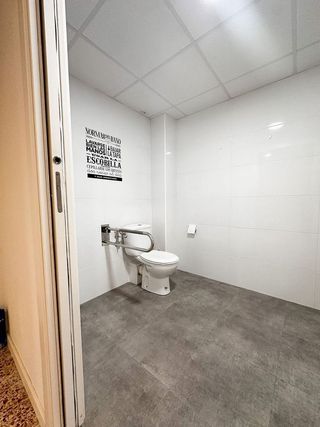 Local comercial en alquiler en Riba-roja de Túria