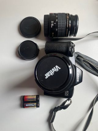 Cámara Canon EOS 1000 + 2 objetivos