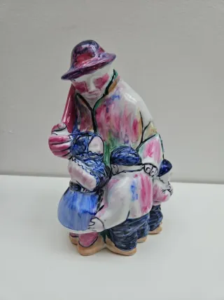 Figura porcelana castro sargadelos castelao