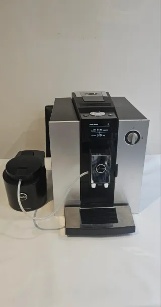 Cafetera Jura F909 Serie F9