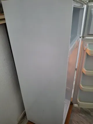 Frigorífico Indesit con congelador