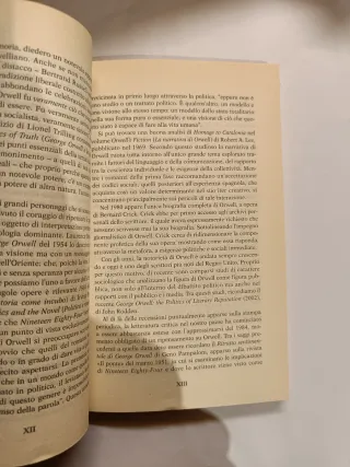 Romanzo "La fattoria degli animali" - George Orwel