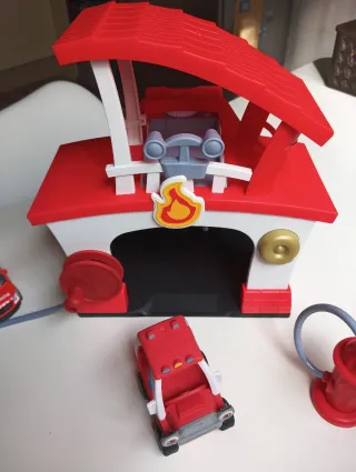 Juguete Estación de Bomberos Cozy Coupe