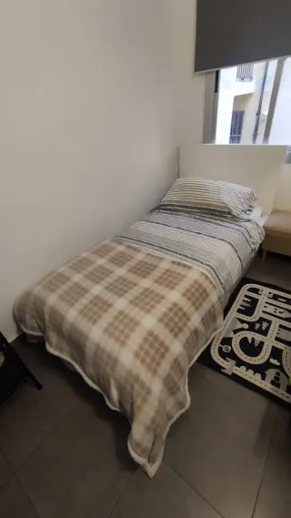 Cama individual 90 IKEA MALM