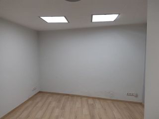 Local comercial en alquiler en La Nova Esquerra de l'Eixample en Barcelona