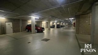 Garaje en venta en Can Mates - Volpelleres en Sant Cugat del Vallès