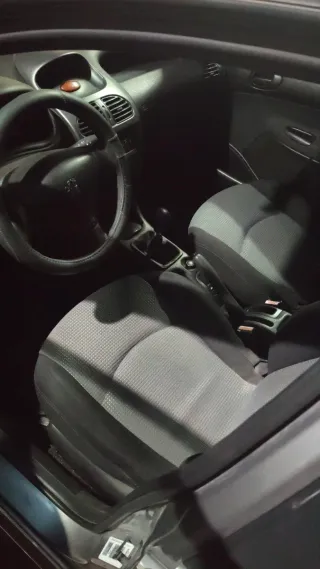 Peugeot 206 2004