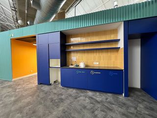 Oficina en alquiler en Tres Olivos - Valverde en Madrid