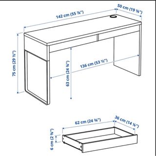 Mesa de escritorio blanca