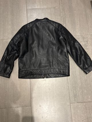 Chaqueta efecto piel Zara 140cm