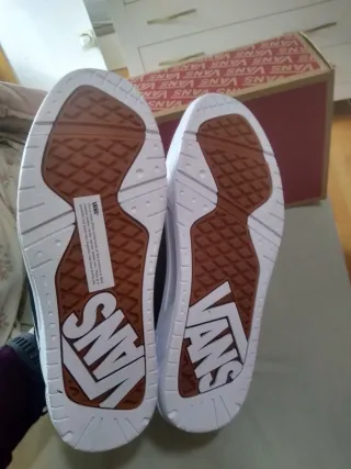 Vans Hylane Negro/Blanco