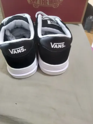 Vans Hylane Negro/Blanco