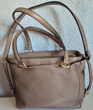 Bolso Parfois topo con detalles dorados