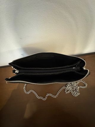 Bolso Negro Zara con Tachuelas