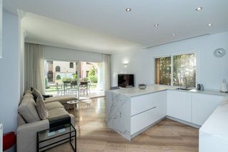 Piso en venta en Elviria en Marbella