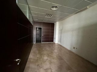 Oficina en venta en Arco Norte - Avda. España en Dos Hermanas