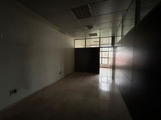 Oficina en venta en Arco Norte - Avda. España en Dos Hermanas