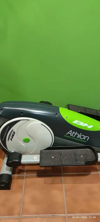 Bicicleta Elíptica BH Athlon Home Crosstrainer