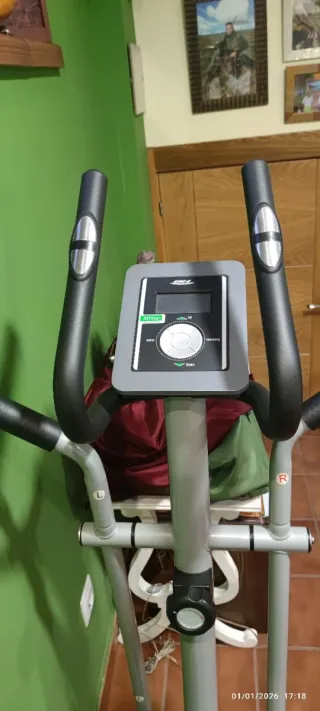 Bicicleta Elíptica BH Athlon Home Crosstrainer