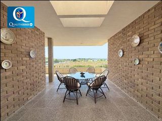 Chalet en alquiler en Vistahermosa en Alicante