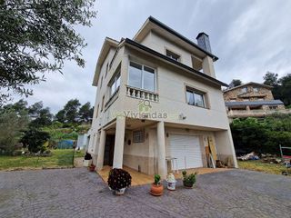 Chalet en venta en Vallirana