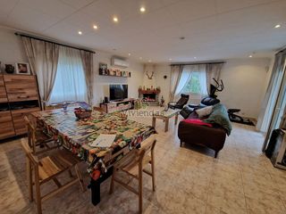 Chalet en venta en Vallirana