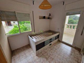 Chalet en venta en Vallirana